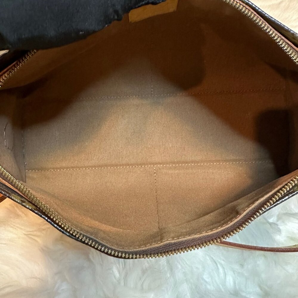 Louis Vuitton Monogram Canvas Crossbody Bag in Brown and Tan - Picture 12 of 16